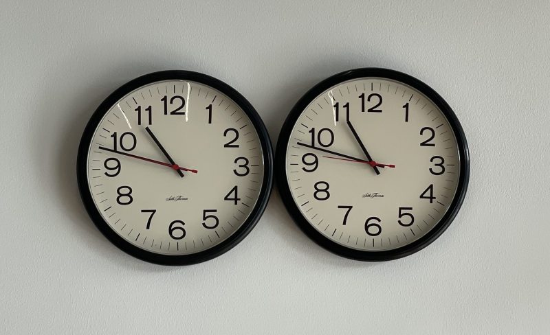 Le Je-ne-sais-pas et le Presque-rien Interprétation institutionnelle d&rsquo;une holophrase sceptique